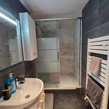 Charming Comfy In Apartment *